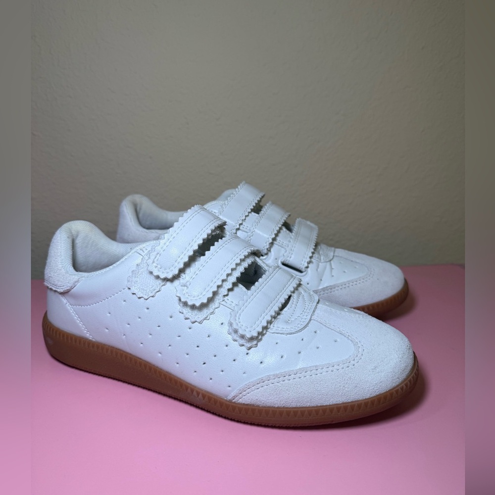 Women’s Steve Madden Velcro Sneakers